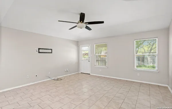 $2,299 | 12023 Sapphire River, San Antonio, TX 78245