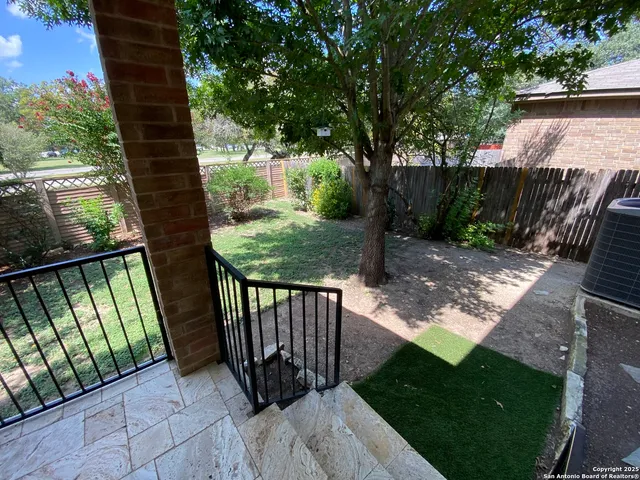 $2,300 | 204 Horse Hill, Boerne, TX 78006