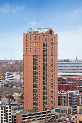 $185,000 | 78 10th Street East, Unit 3309, St. Paul, MN 55101