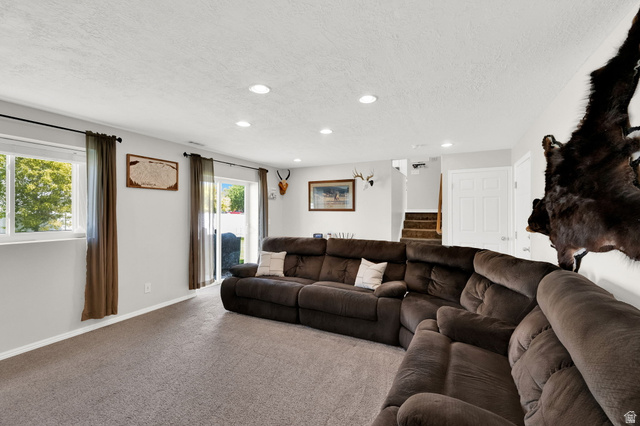 2011 South 2830th Street West Syracuse, UT 84075 - Photo 11 of 27
