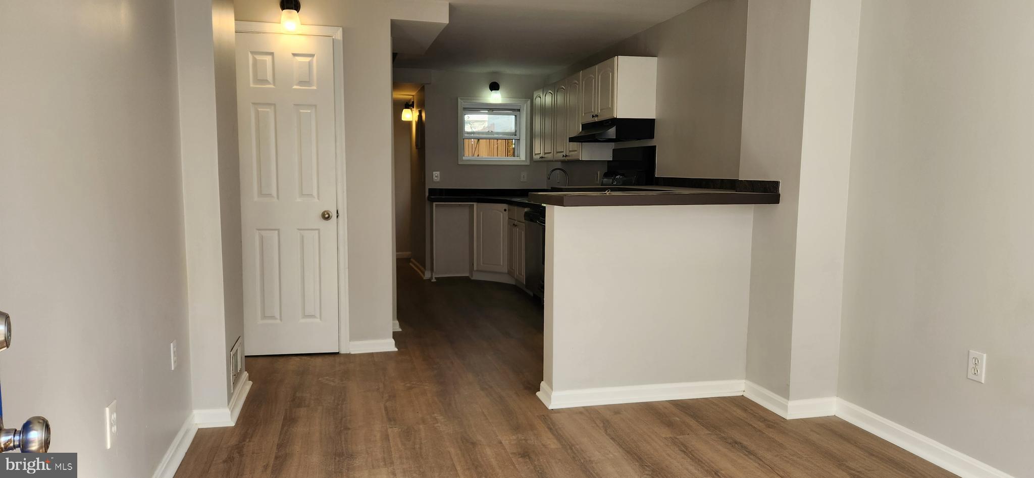 229 South Durham Street Baltimore, MD 21231 - Photo 3 of 16