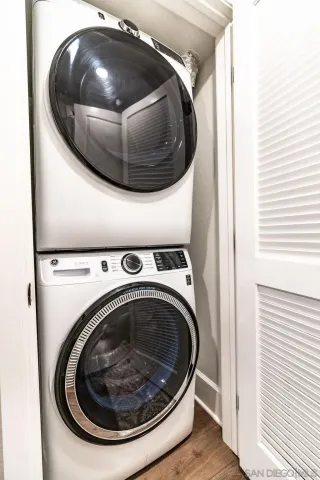 a close up view of washer and dryer
