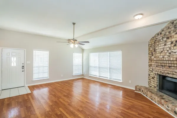 $1,825 | 10911 Kirkbud Lane, Houston, TX 77089