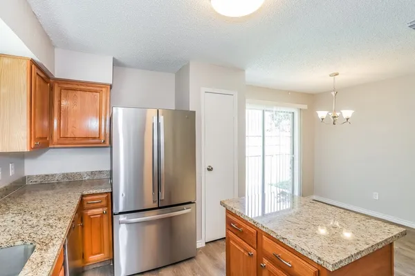 $1,825 | 10911 Kirkbud Lane, Houston, TX 77089