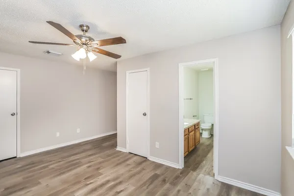 $1,825 | 10911 Kirkbud Lane, Houston, TX 77089