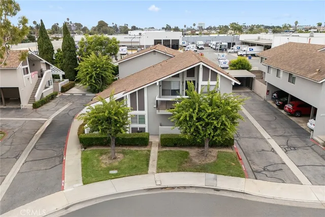 $599,000 | 16892 Limelight Circle, Unit B, Huntington Beach, CA 92647