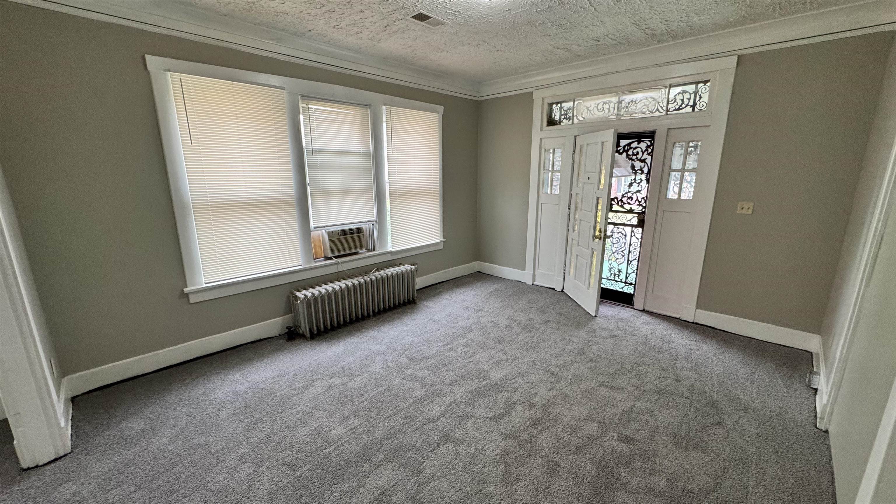 1114 Azalia Street Memphis, TN 38106 - Photo 3 of 26