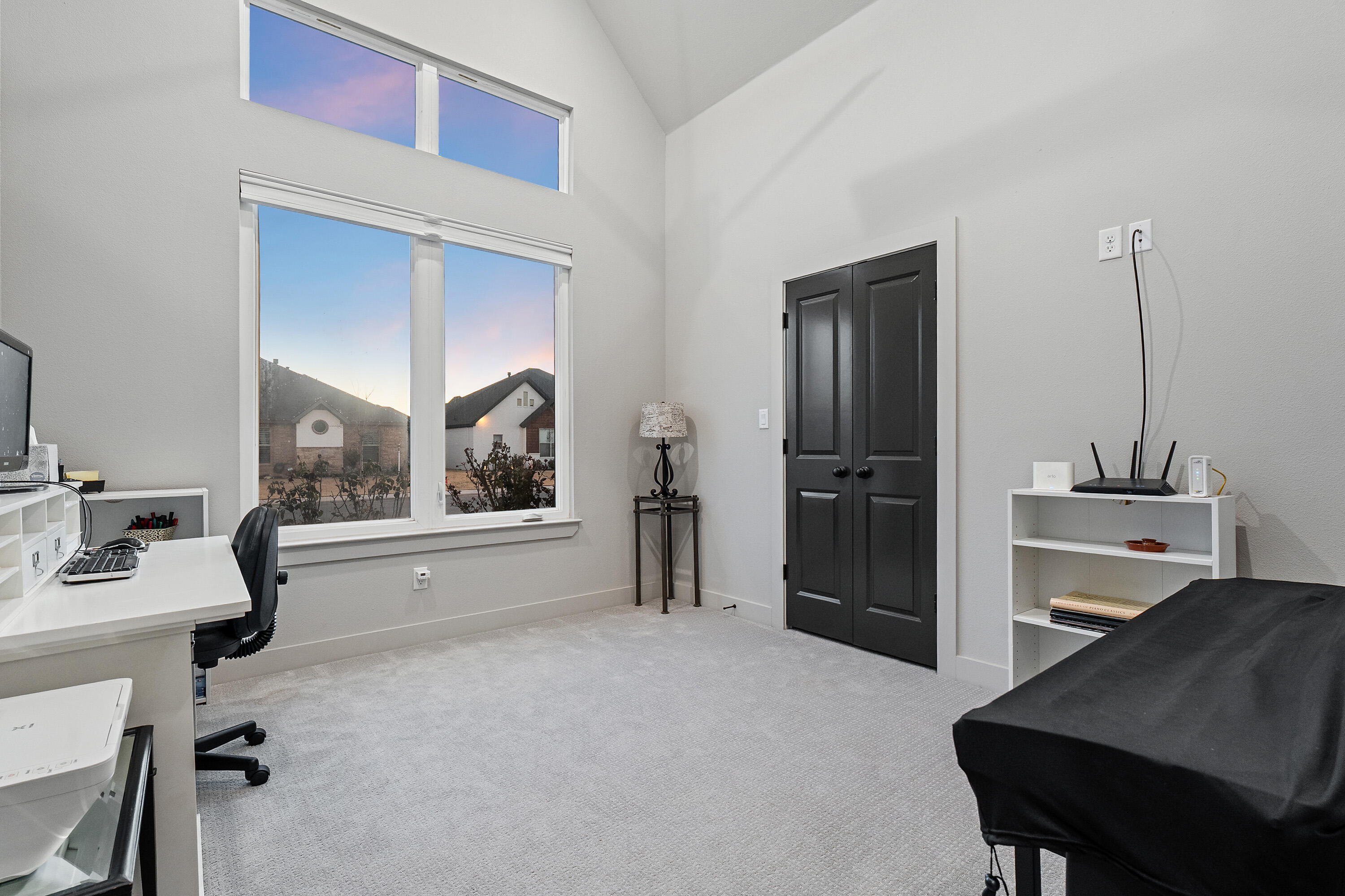 7814 55th Street Lubbock, TX 79407 - Photo 16 of 27 a room with a chair a desk and chair