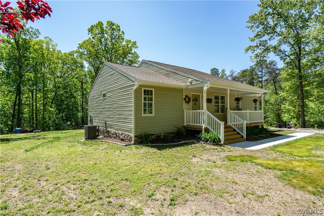 26780 Ruther Glen Road Ruther Glen, VA 22546 - Photo 3 of 28 Gallery Image 3