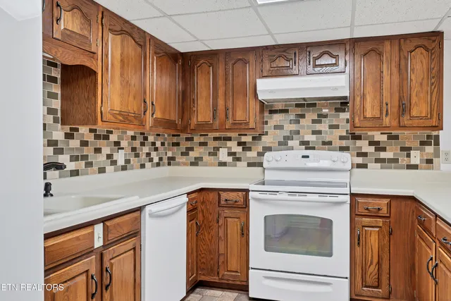 $299,900 | 411 Regal Tower, Unit 411, Maryville, TN 37804