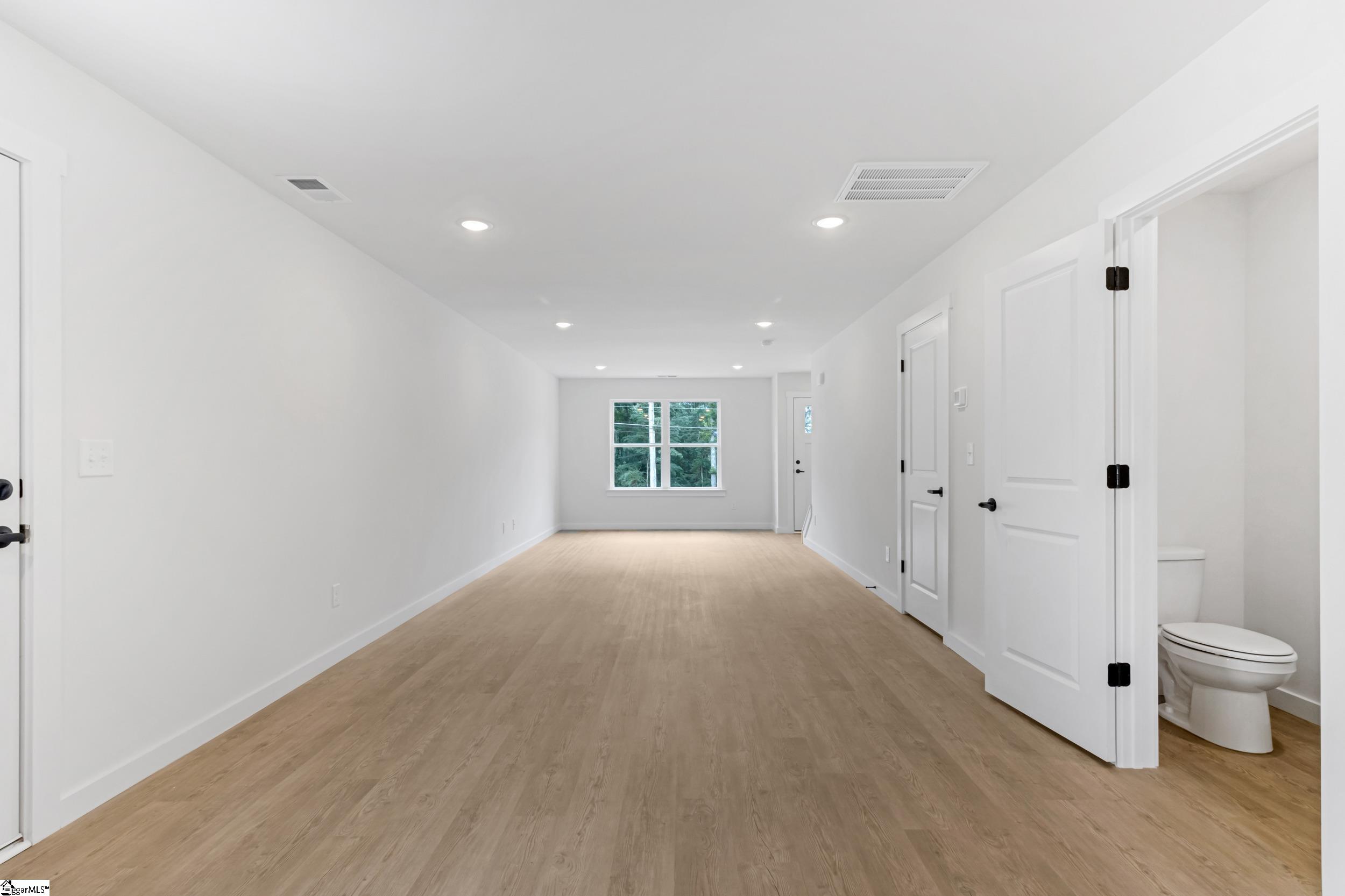 239 Vanderbilt Road Spartanburg, SC 29301 - Photo 5 of 15