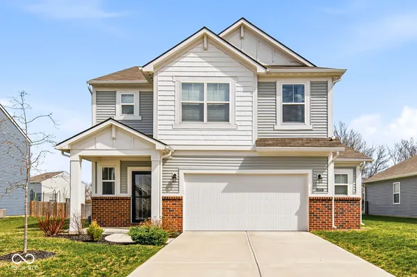 $379,900 | 2731 Grassy Br Drive, Whitestown, IN 46075