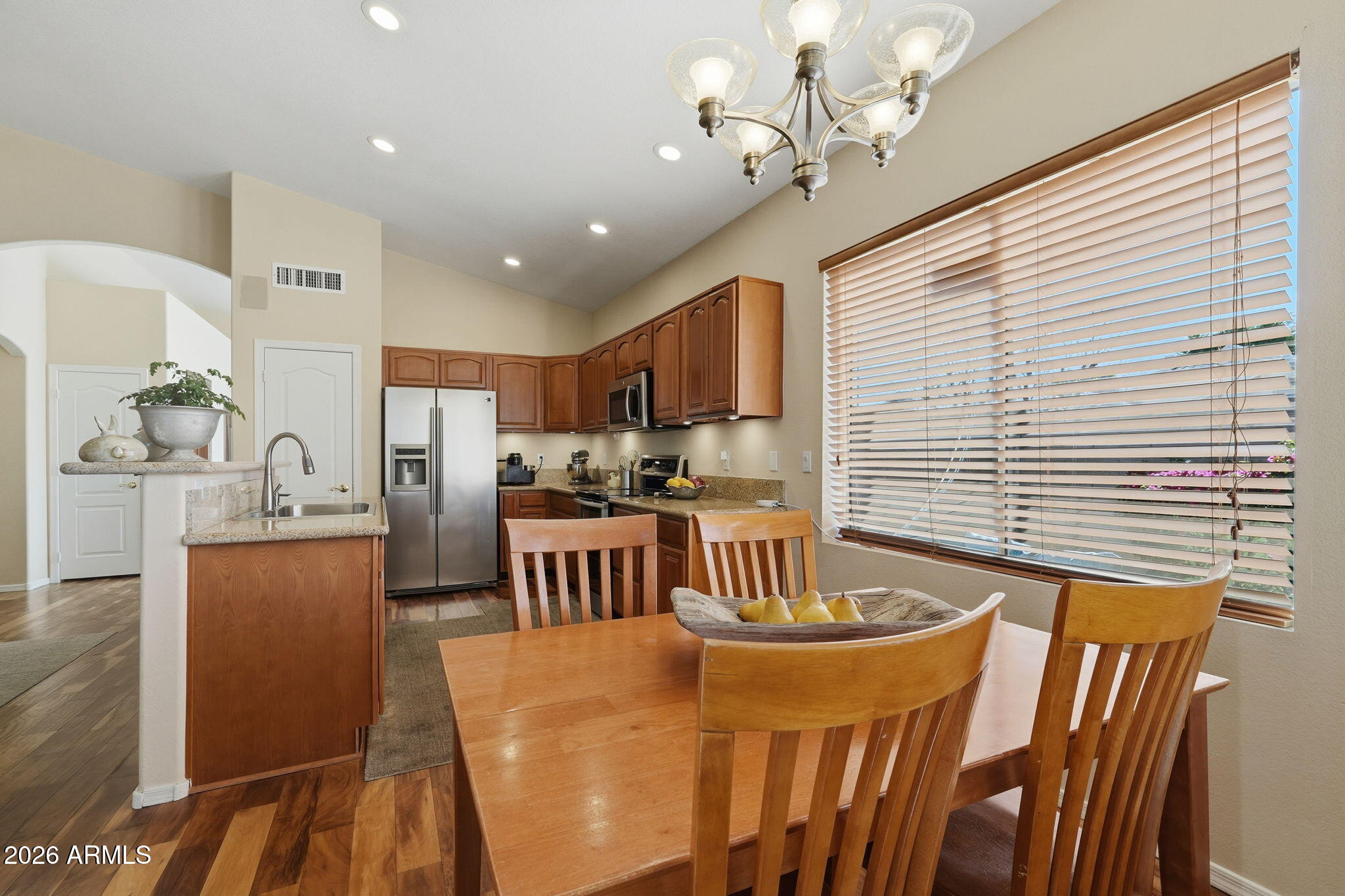 1101 West Davis Road Phoenix, AZ 85023 - Photo 14 of 34 020_ListerPros