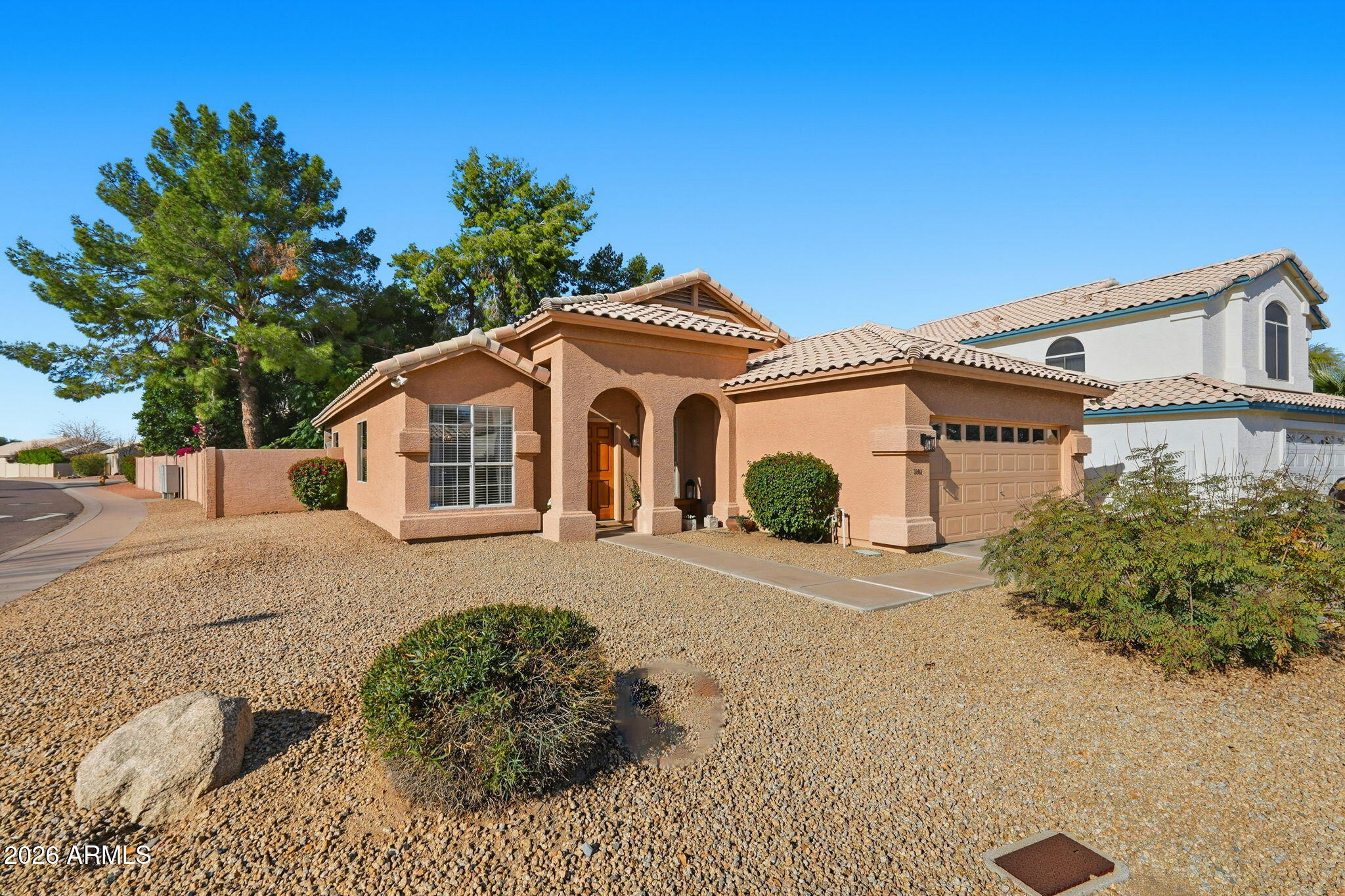 1101 West Davis Road Phoenix, AZ 85023 - Photo 2 of 34 003_ListerPros