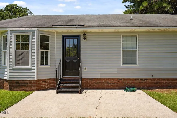 $1,700 | 450 Main Street, Lillington, NC 27546