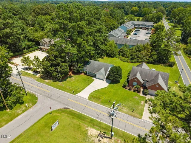 $1,700 | 450 Main Street, Lillington, NC 27546