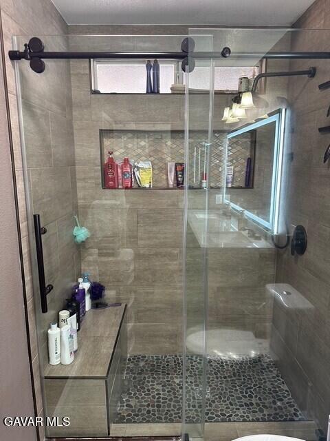 37610 Ruby Lane Palmdale, CA 93552 - Photo 9 of 22 mstr shower