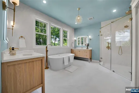 $2,650,000 | 4 Garden Court, Ho-Ho-Kus, NJ 07423