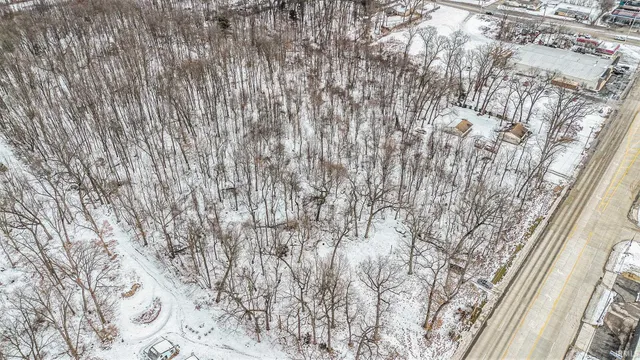 $1,099,000 | 10121 McKinley Highway, Osceola, IN 46561