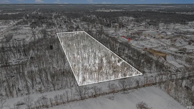 $1,099,000 | 10121 McKinley Highway, Osceola, IN 46561