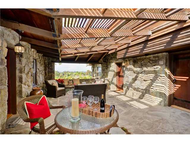 647 Rudd Road Vista, CA 92084 - Photo 4 of 25 Gallery Image 4