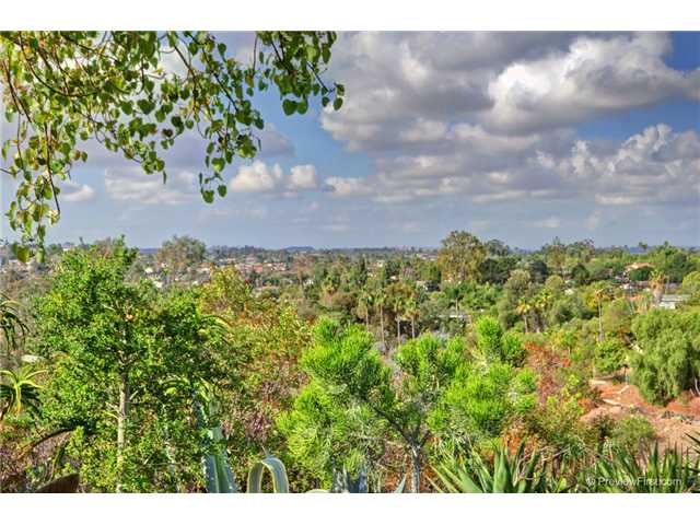 647 Rudd Road Vista, CA 92084 - Photo 7 of 25 Gallery Image 7