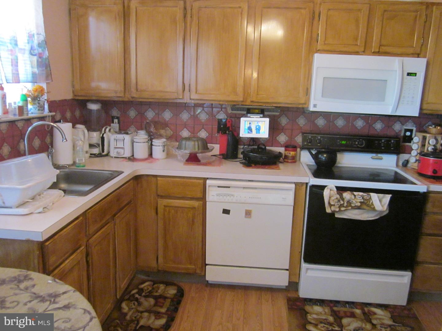 101 Alexander Road Beverly, NJ 08010 - Photo 9 of 14