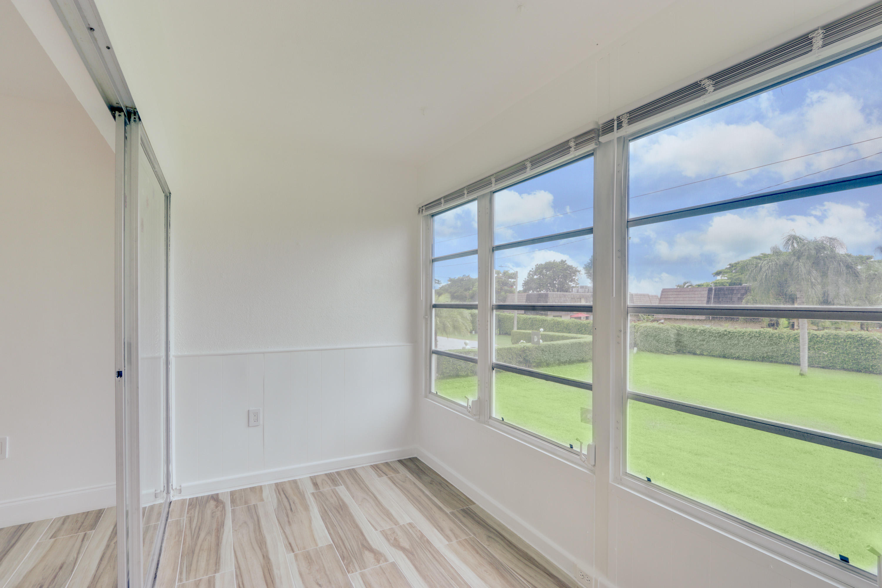 500 Davis Road, Unit 26 Palm Springs, FL 33461 - Photo 23 of 40 Untitled-23