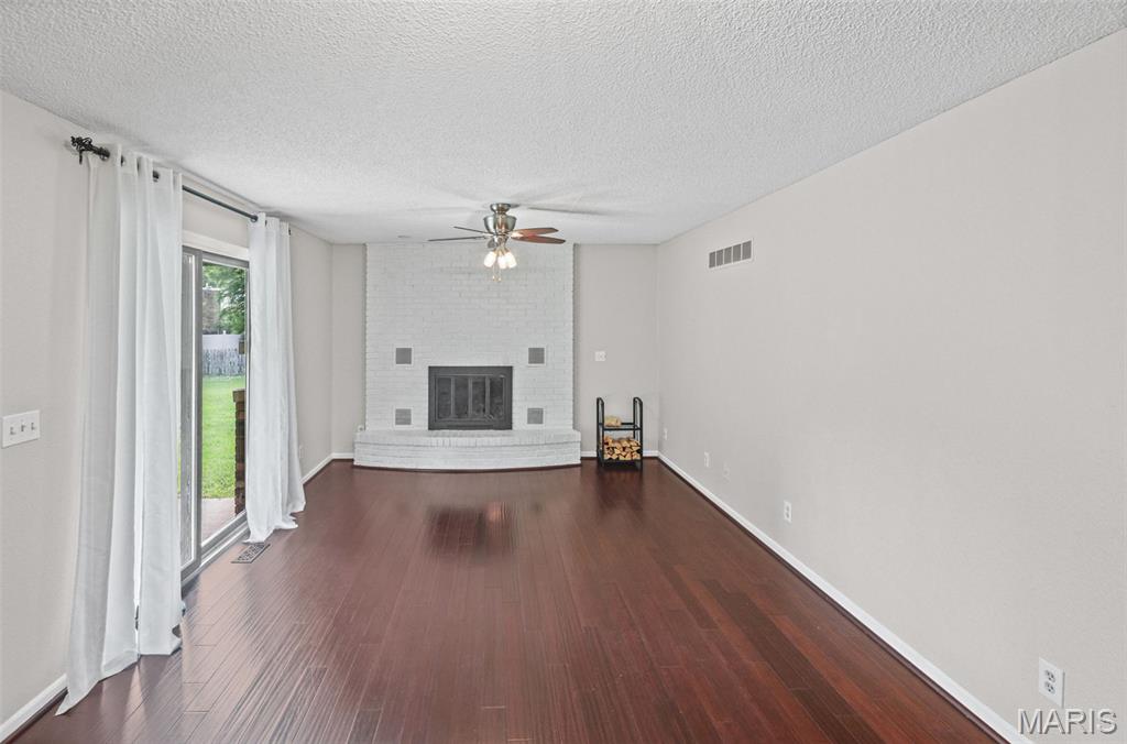 425 Weatherstone Drive Belleville, IL 62221 - Photo 13 of 47