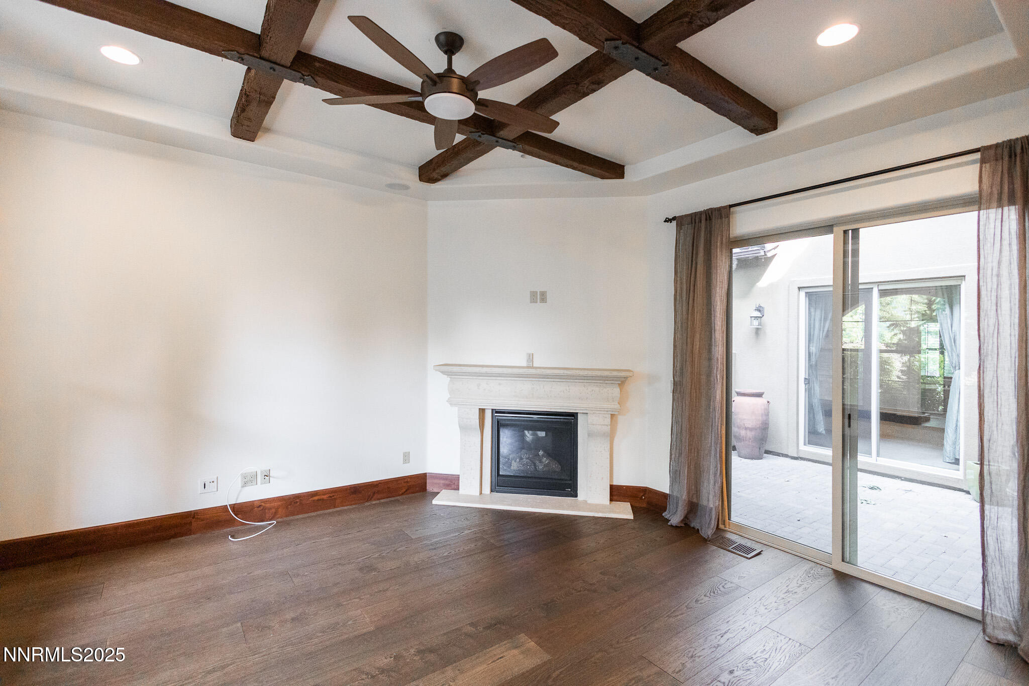 3990 San Donato Loop Reno, NV 89519 - Photo 20 of 72 Donato_MLS_025