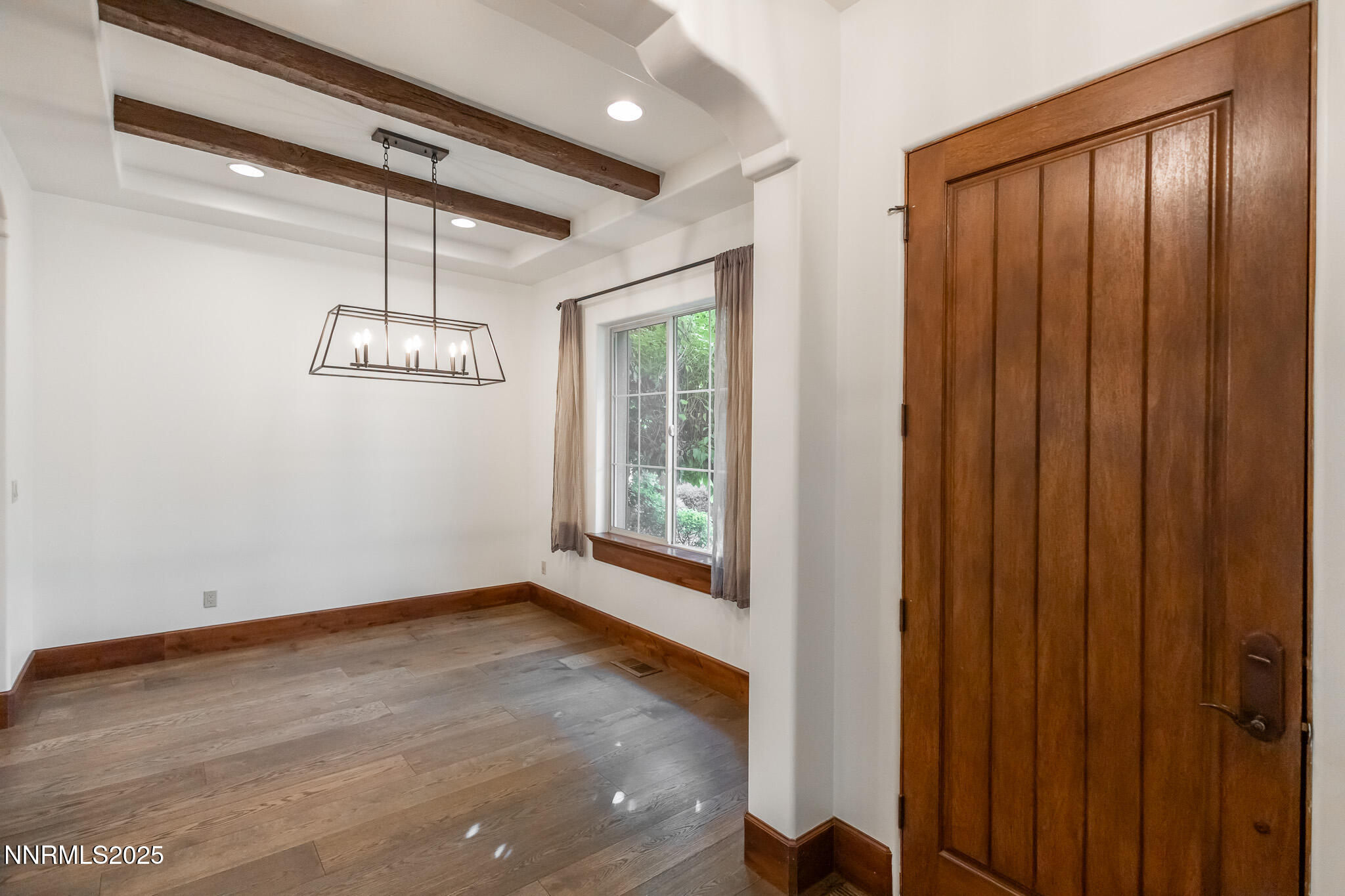 3990 San Donato Loop Reno, NV 89519 - Photo 8 of 72 Donato_MLS_015