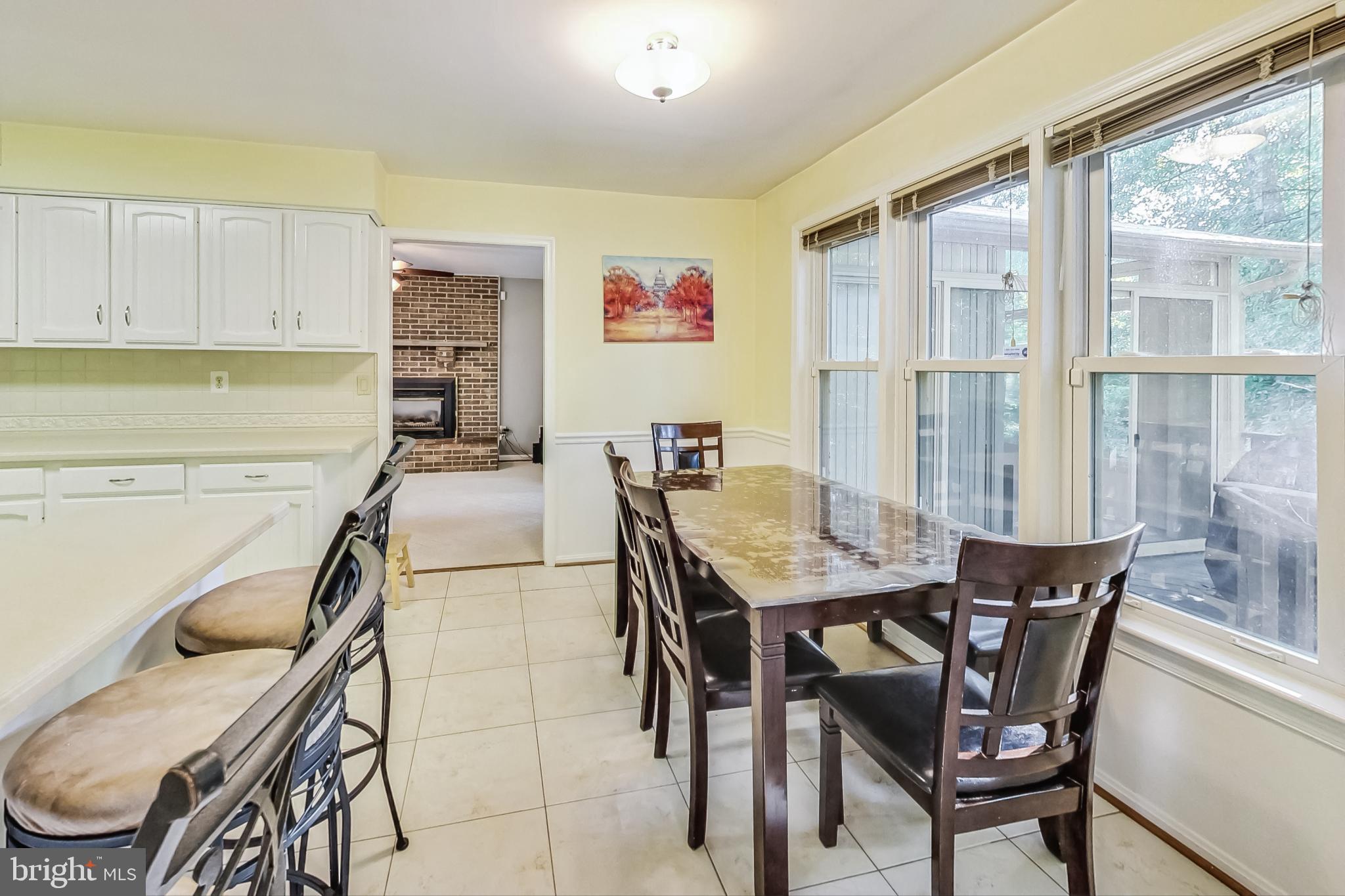 9729 Maury Road Fairfax, VA 22032 - Photo 13 of 67 Eat-in Kitchen