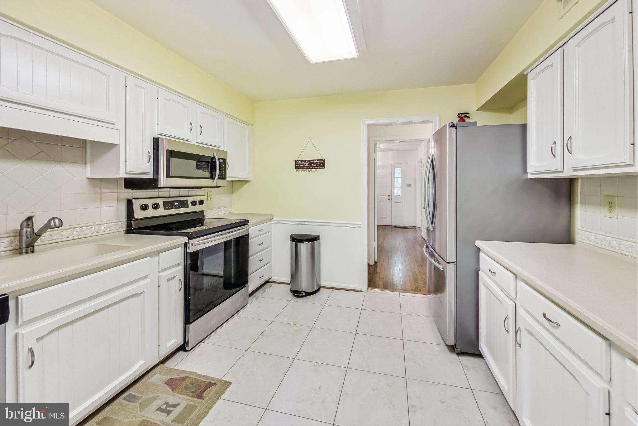 9729 Maury Road Fairfax, VA 22032 - Photo 14 of 67 Kitchen