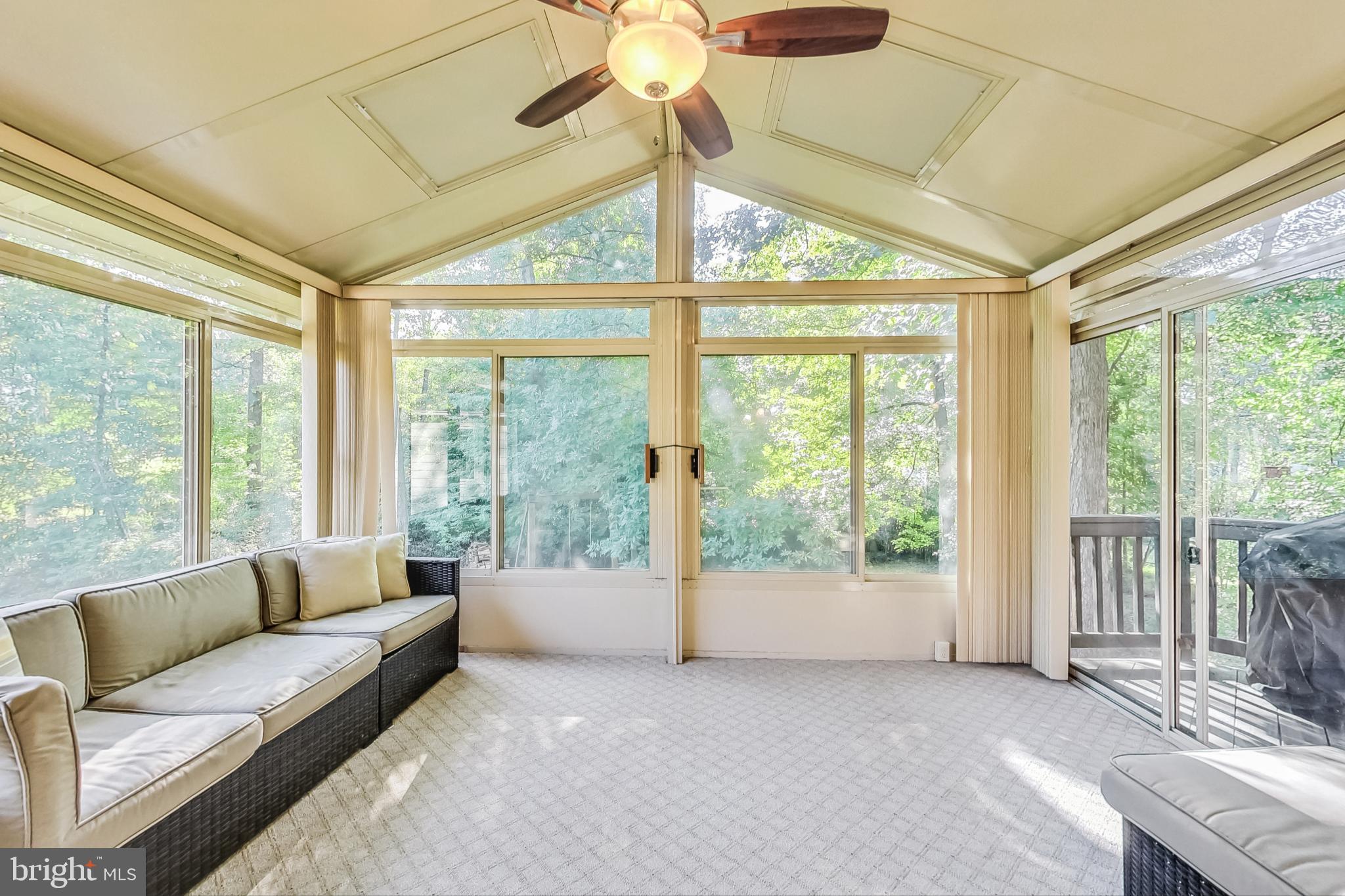 9729 Maury Road Fairfax, VA 22032 - Photo 20 of 67 Sun Porch