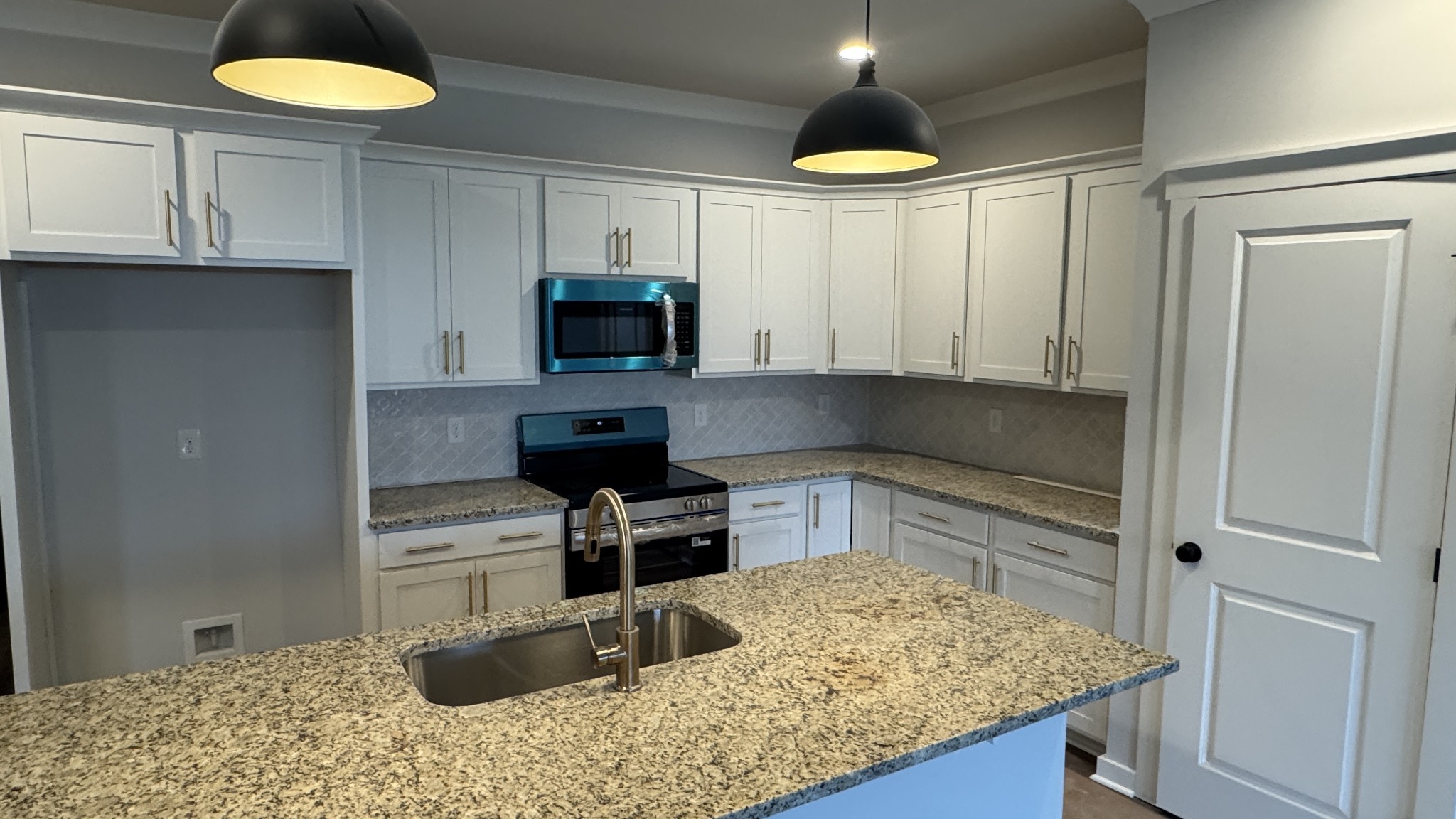 3506 Oakland Road Springfield, TN 37172 - Photo 5 of 32