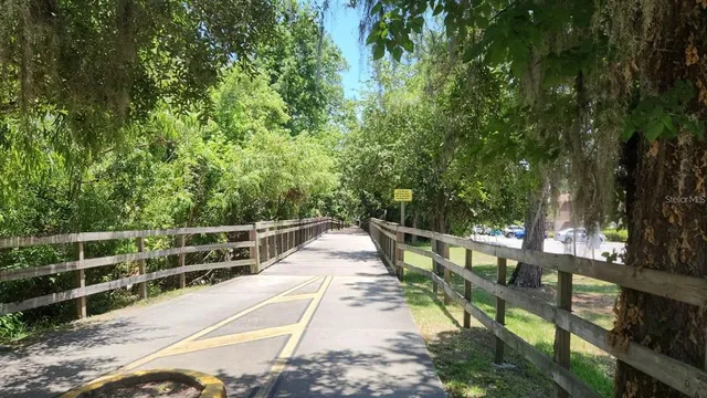 $210,000 | 190 Hickory Woods Court, Unit 7B, Deltona, FL 32725