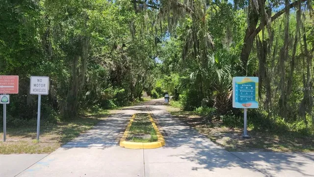 $210,000 | 190 Hickory Woods Court, Unit 7B, Deltona, FL 32725