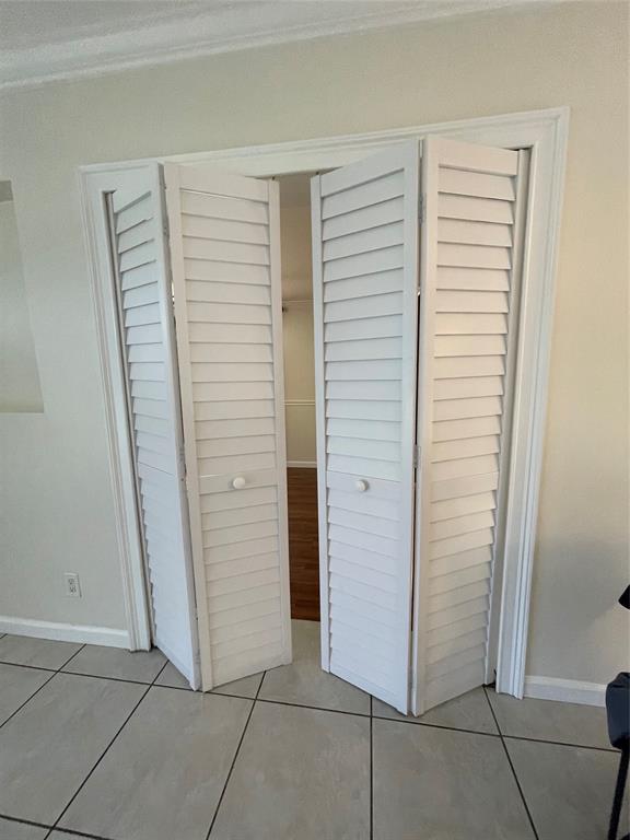 6101 Northwest 18th Street Margate, FL 33063 - Photo 14 of 22 an entryway with a window