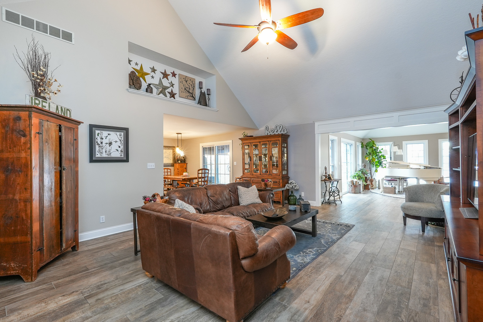 410 West Cook Street Manteno, IL 60950 - Photo 5 of 48