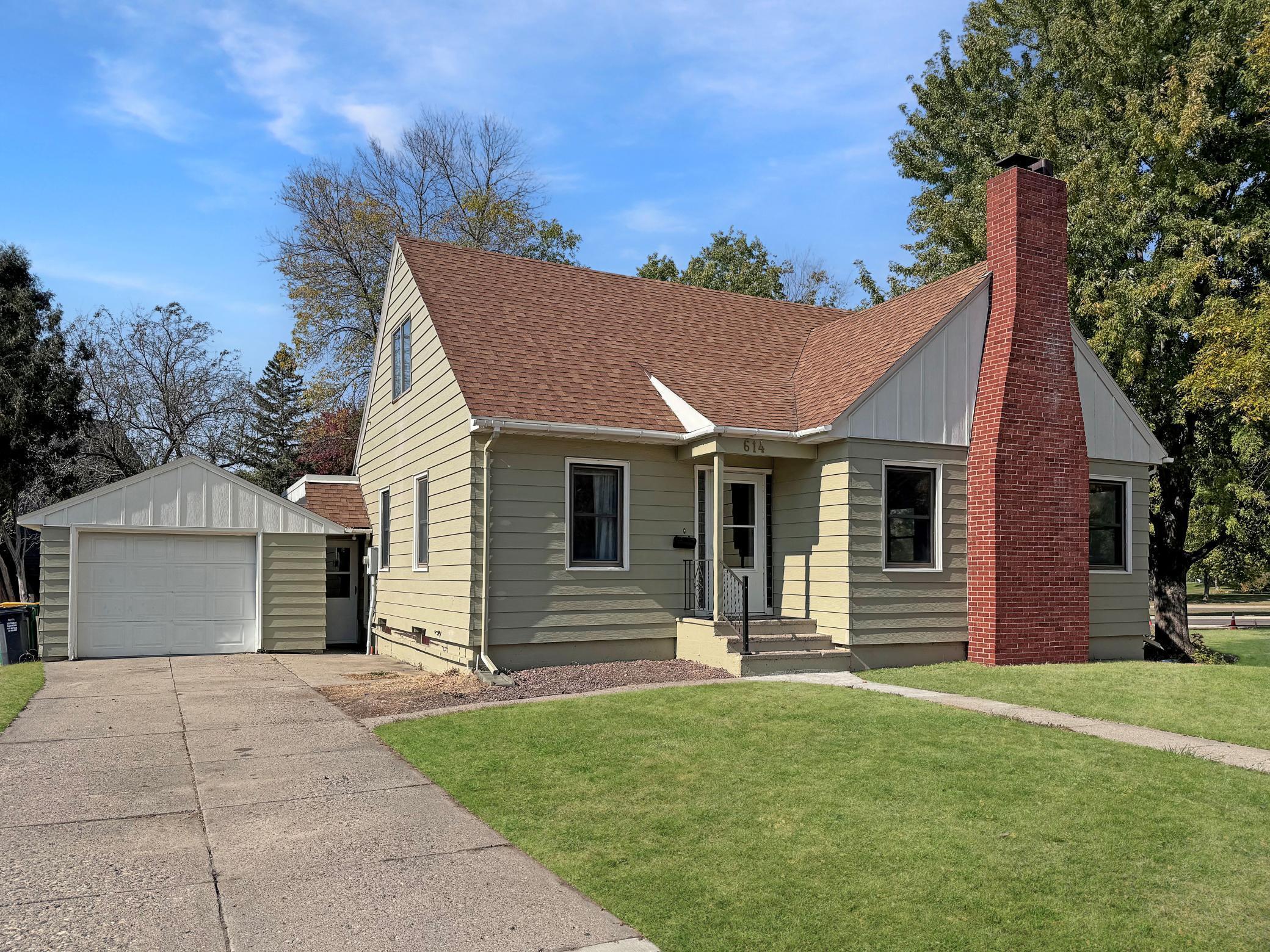 614 South 4th Street Marshall, MN 56258 - Photo 1 of 1
