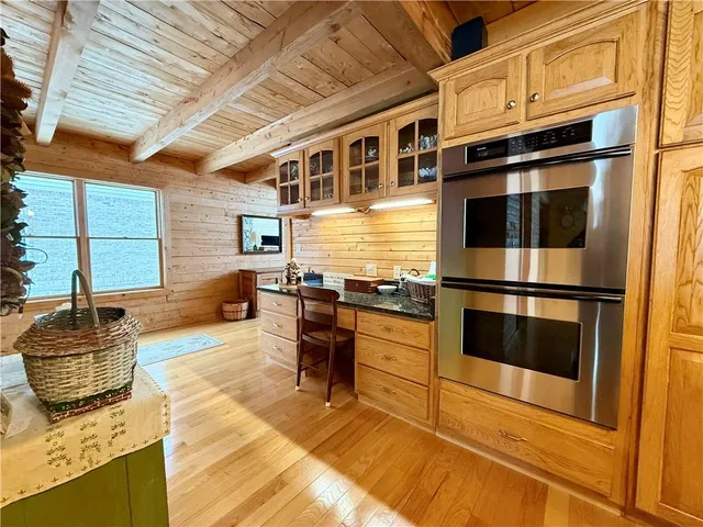 $999,999 | 728 Latonka Drive, Mercer, PA 16137