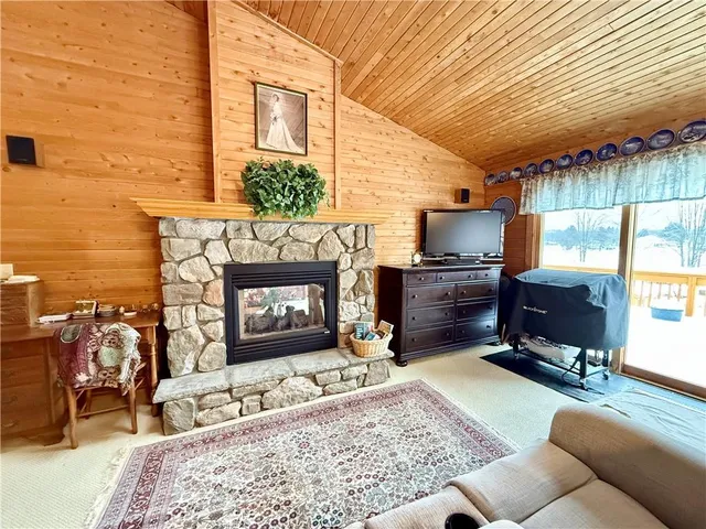 $1,199,900 | 728 Latonka Drive, Mercer, PA 16137