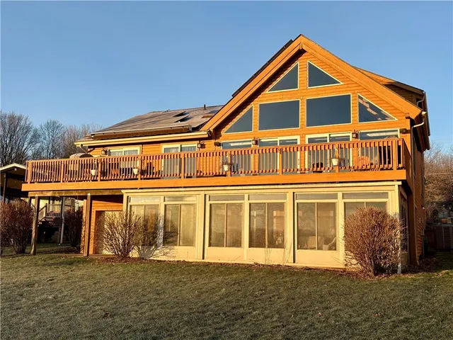 $999,999 | 728 Latonka Drive, Mercer, PA 16137