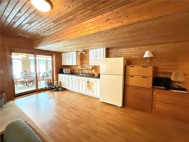 $1,199,900 | 728 Latonka Drive, Mercer, PA 16137