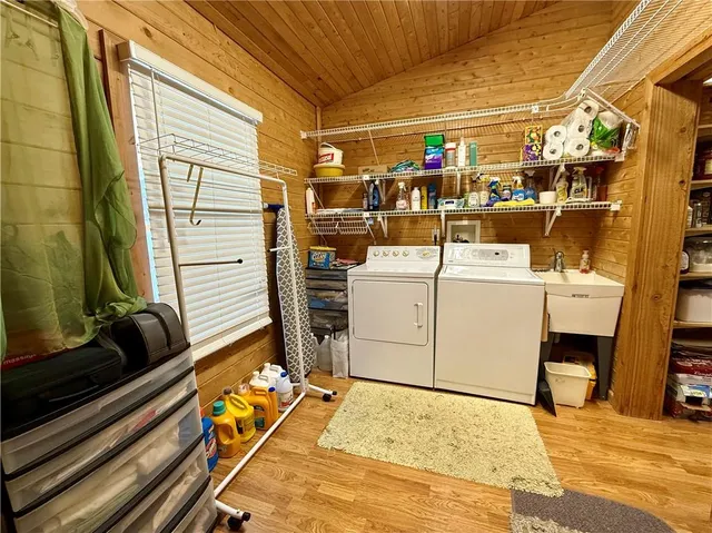 $1,199,900 | 728 Latonka Drive, Mercer, PA 16137