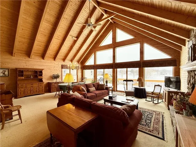 $1,199,900 | 728 Latonka Drive, Mercer, PA 16137