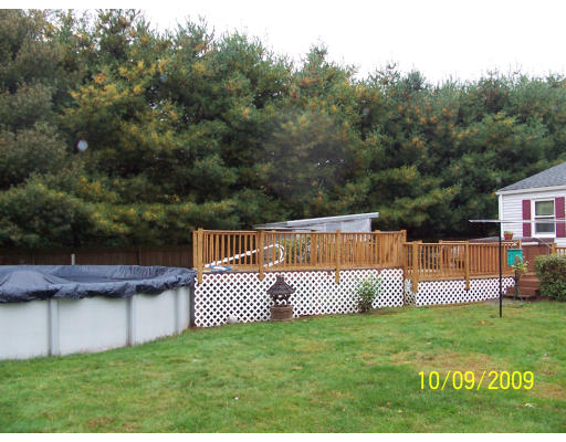 68 Fair Oak Road Springfield, MA 01128 - Photo 11 of 26 a view of a back yard