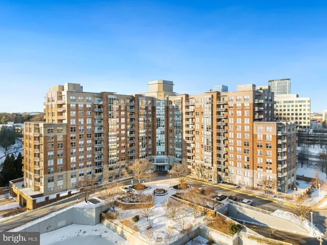 $495,000 | 11800 Sunset Hills Road, Unit 702, Reston, VA 20190