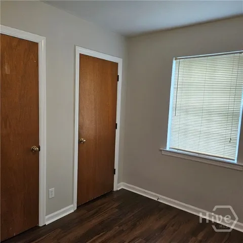 $1,300 | 4407 Caroline Drive, Unit B, Savannah, GA 31404