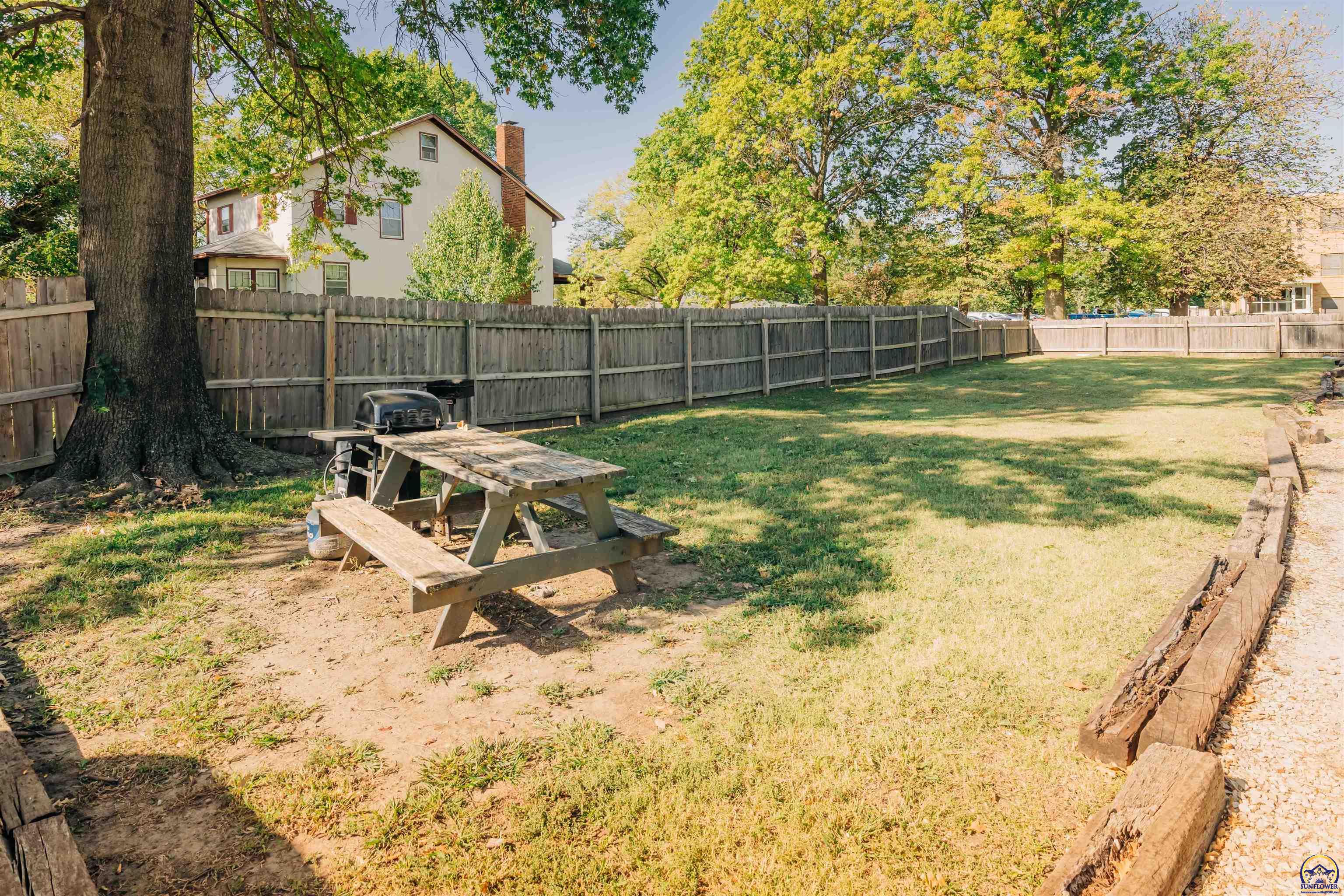 400 Southwest Topeka Boulevard Topeka, KS 66603 - Photo 12 of 58